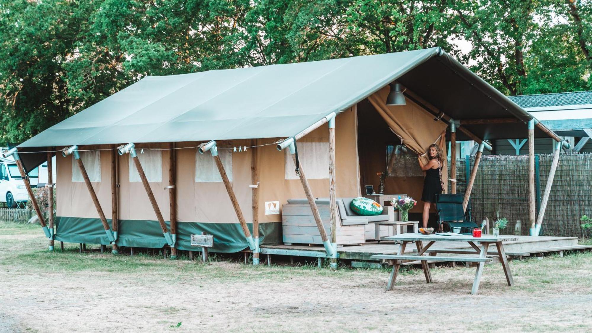 Luxury tent Glamping Luxe Safaritent 2